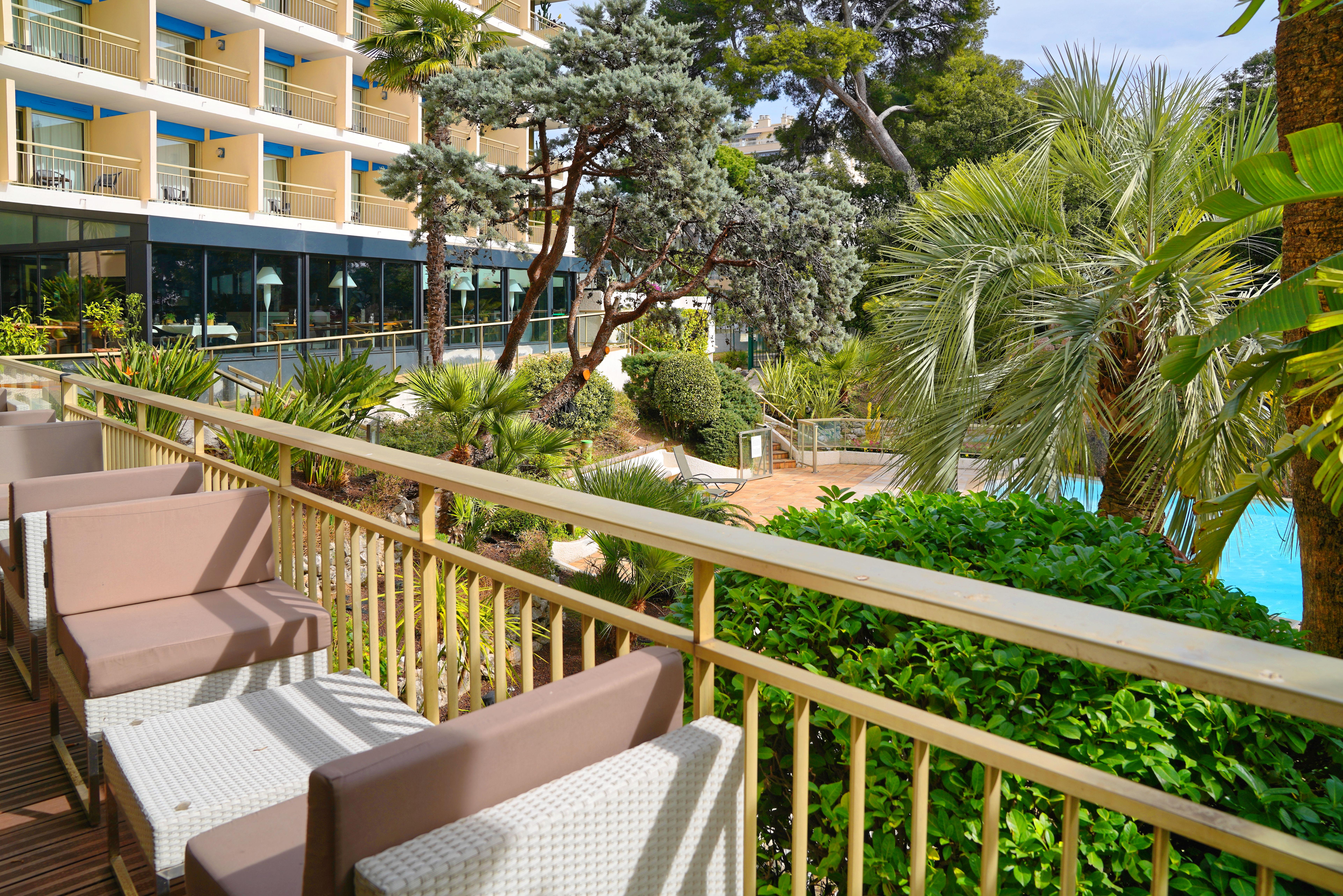 Luxotel Cannes Bagian luar foto